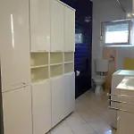 Nikolina 아파트 *