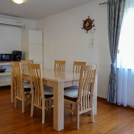 Nikolina Apartman Posedarje