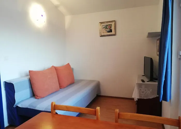 아파트 Nikolina *