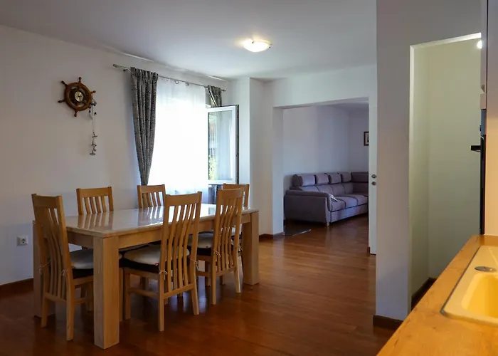 Nikolina * 포세다르예