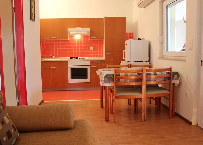 Nikolina 포세다르예