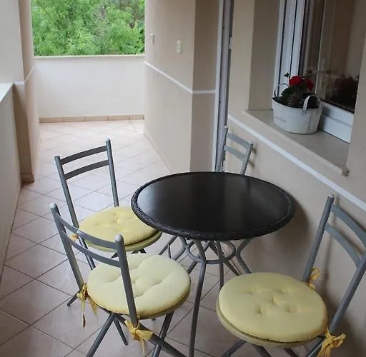 Nikolina 포세다르예