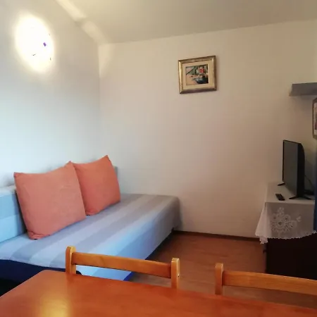 Apartment Nikolina *