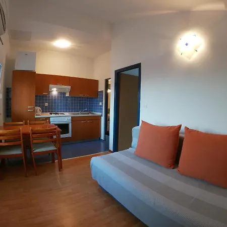 Nikolina Apartment