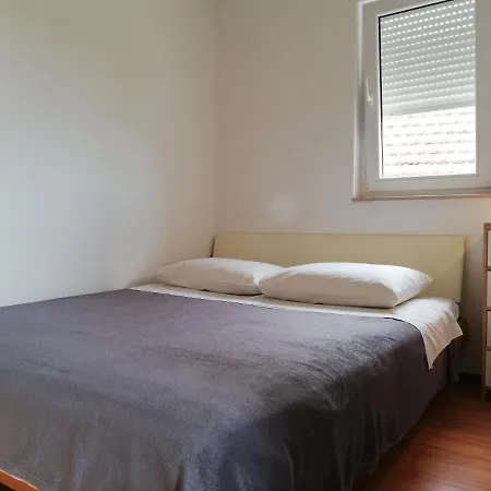 Nikolina Apartment Posedarje