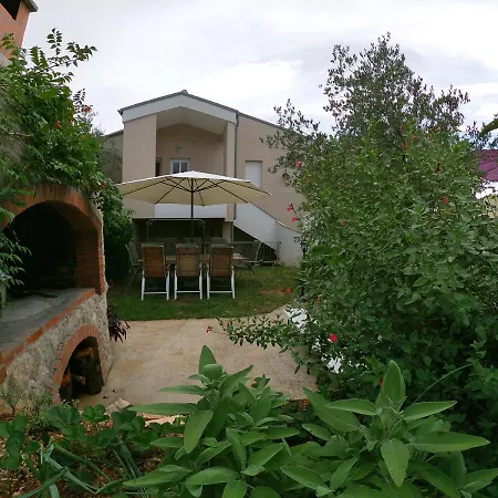 Nikolina Apartment Posedarje