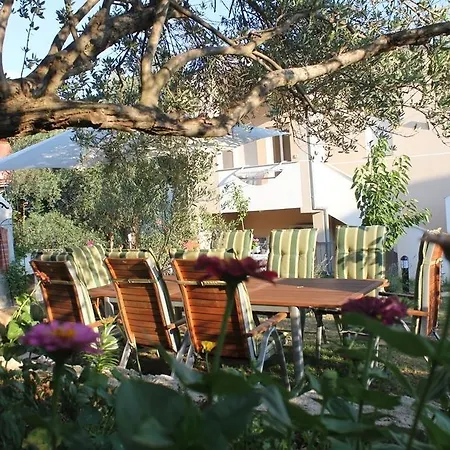 Nikolina Apartment Posedarje