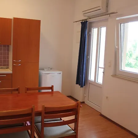 Apartment Nikolina Posedarje